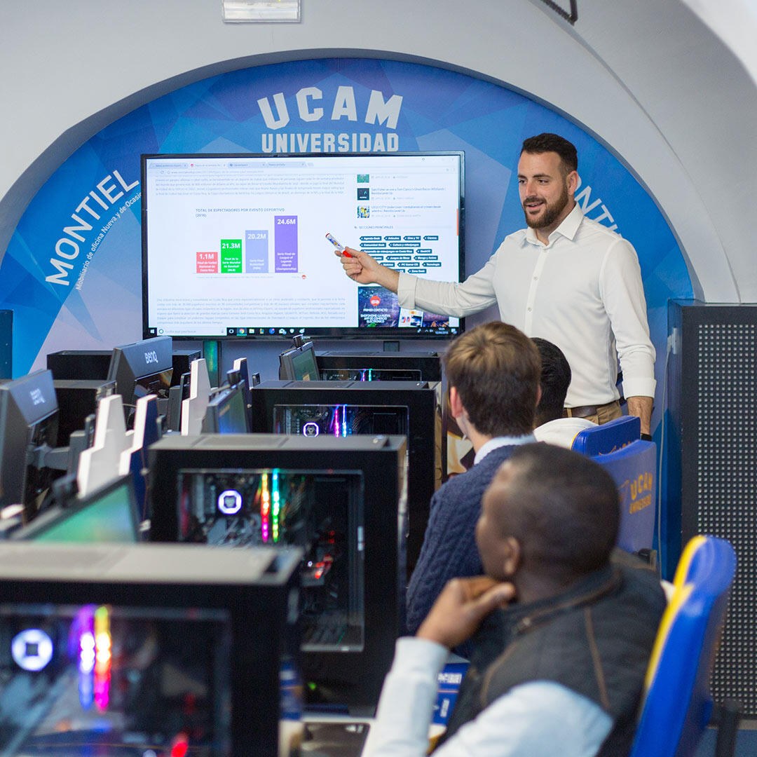Jorge Gil Sierras clase UCAM